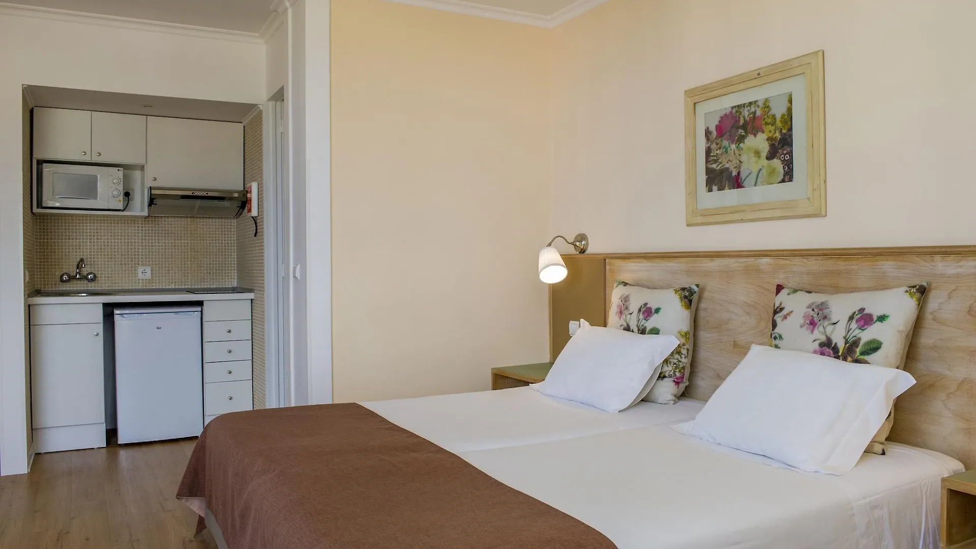 Buganvilia Studio Hotel Funchal